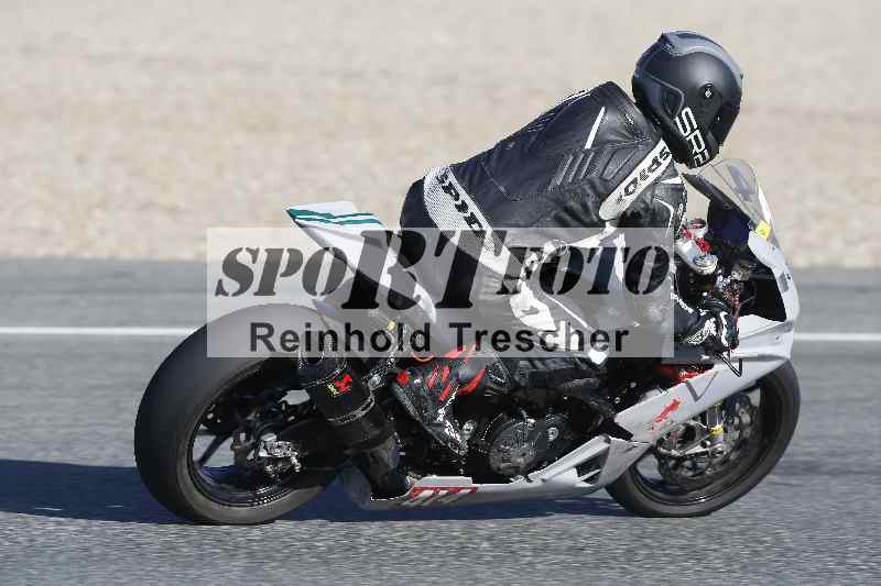 Archiv-2025/02 28.-31.01.2025 Moto Center Thun Jerez/gruen-green/414